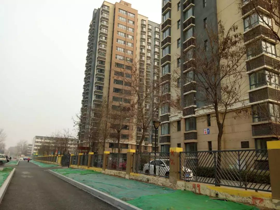 相鄰又沒有大面積開發的棚戶區改造項目